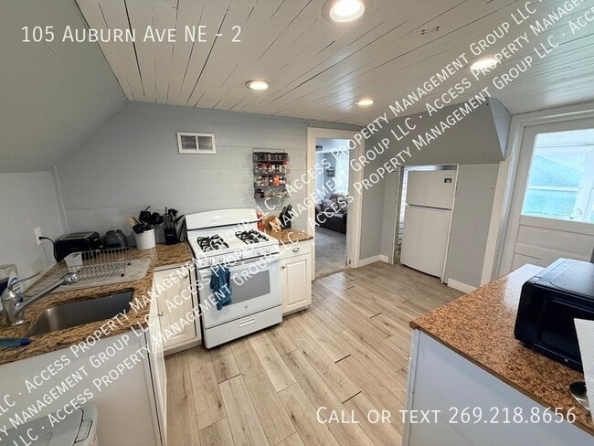 Building Photo - 105 Auburn Ave NE