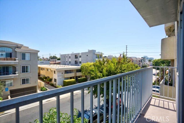 Building Photo - 1737 Colby Ave