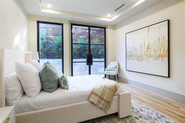 Building Photo - 6984 Santa Barbara Dr