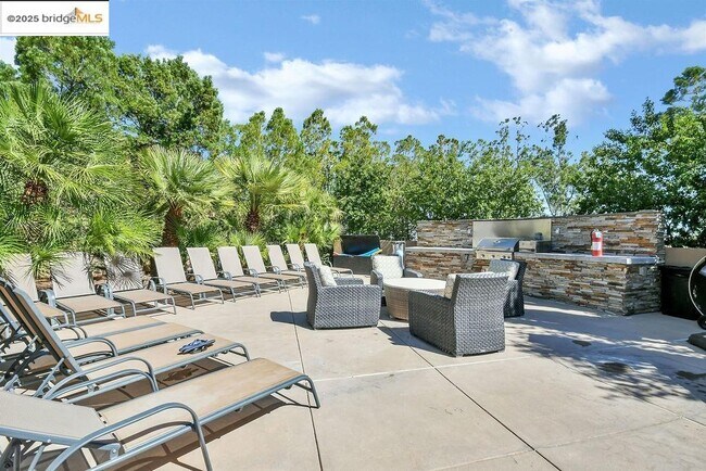 Building Photo - 1928 Barbaresco Ln