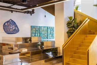 Building Photo - 1642 NE 1st Ave