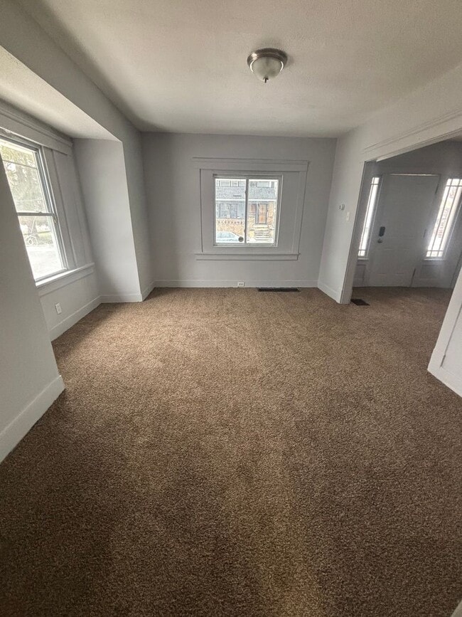 Building Photo - Cleveland North East Single