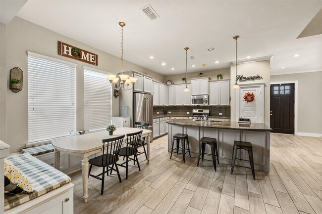 Building Photo - 16815 Osprey Bend Dr