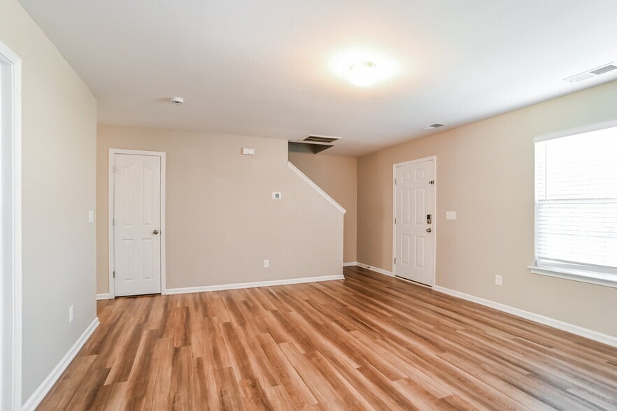 Building Photo - 311 Hunslet Cir