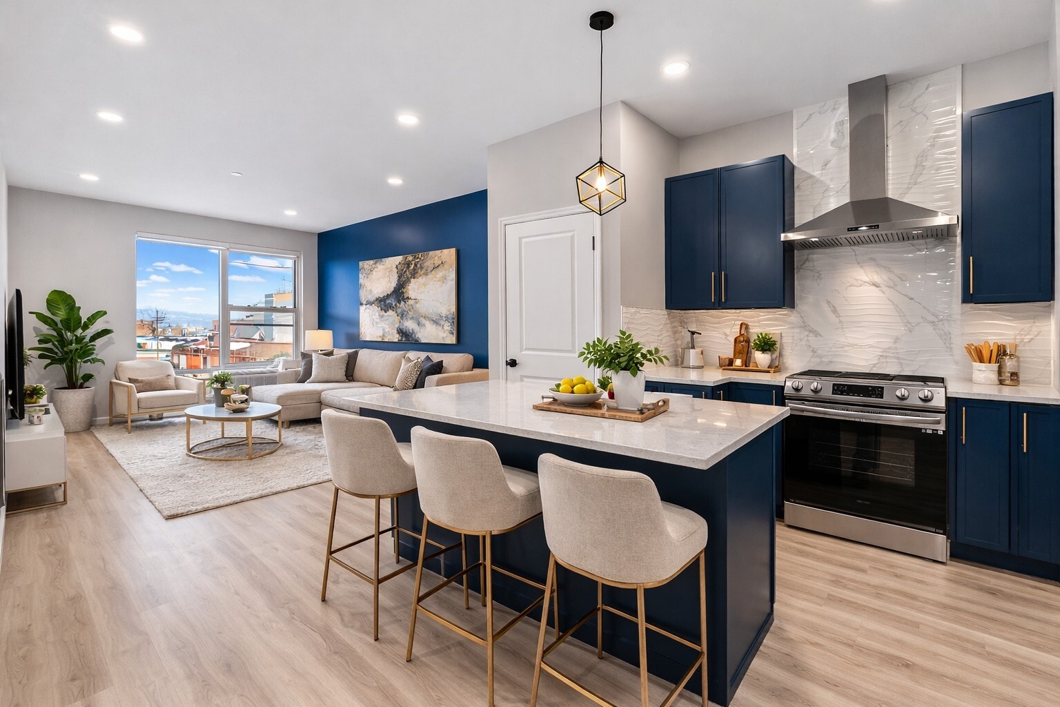 Open Kitchen - 208 W 7th St