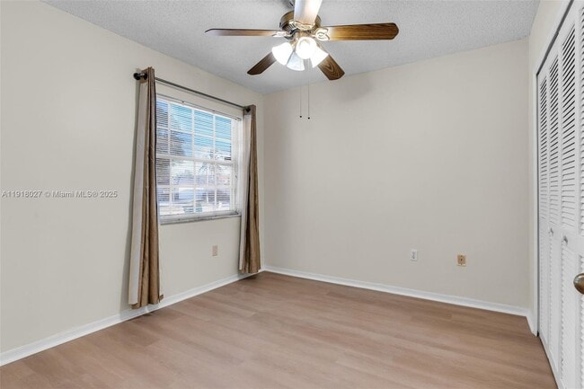 Building Photo - 9532 SW 154th Pl