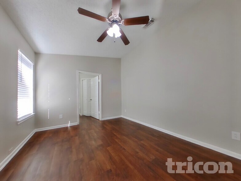 Building Photo - 3155 Boynton Dr