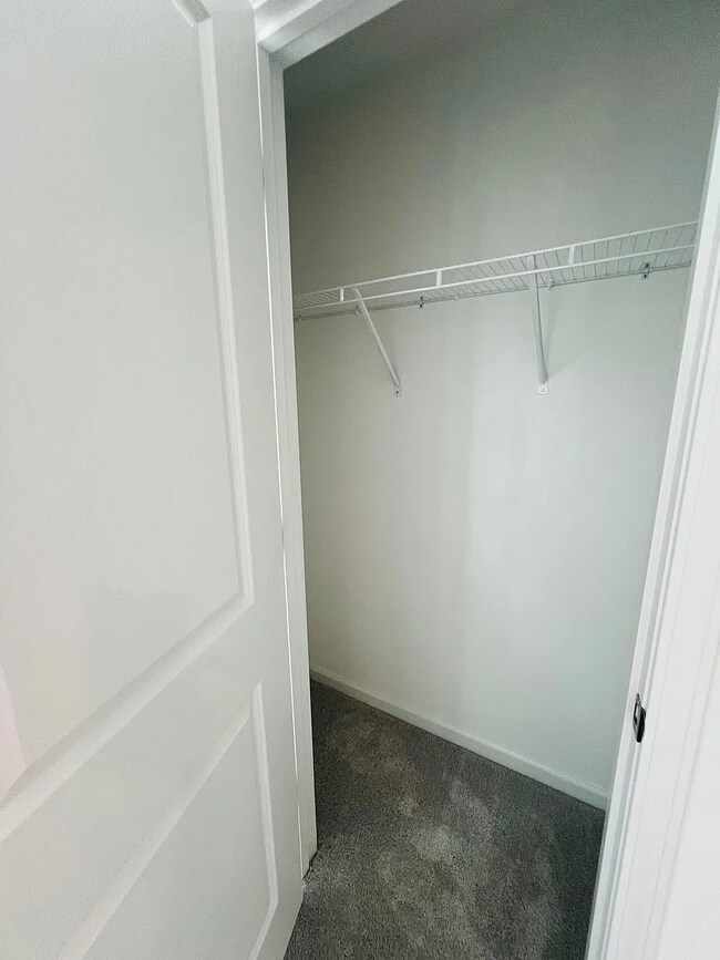 Building Photo - 187 N Finley Lndg Pkwy