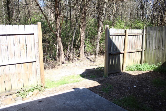 Building Photo - 7638 Emory Cove Way