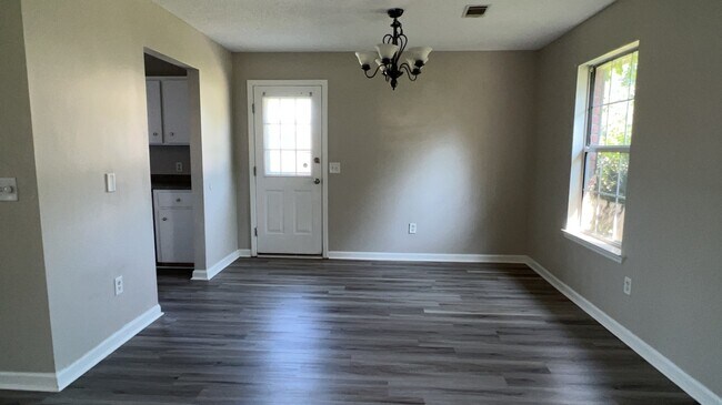 Building Photo - 754 Melissa Dr