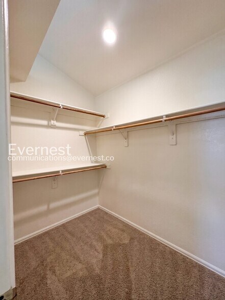 Building Photo - 10545 Ashwood Ct