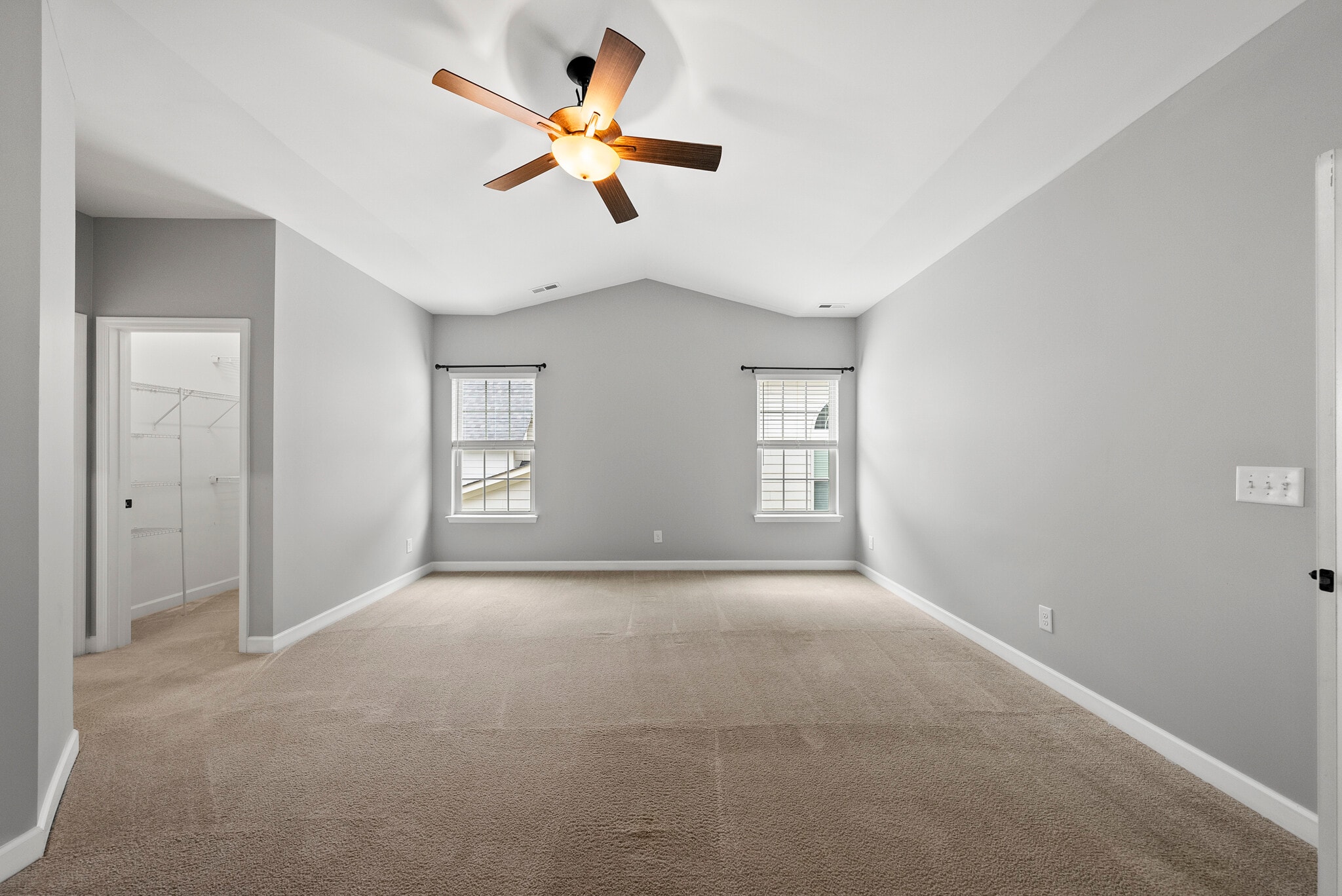 Building Photo - 1004 Crinoline Ln