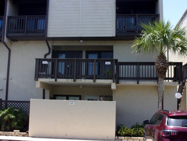Building Photo - 5650-5A1A A1A S