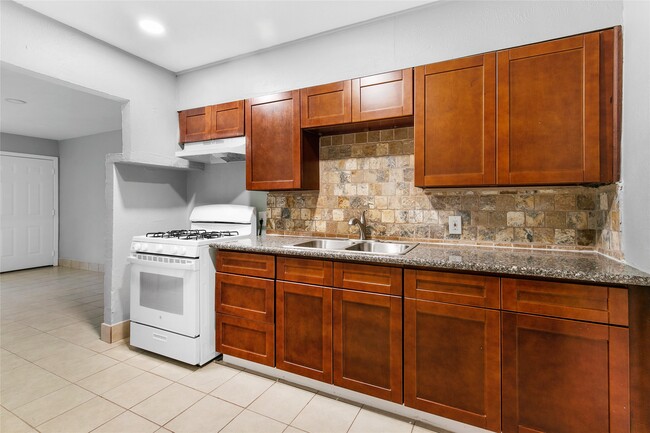 Building Photo - 4401 Denmark St