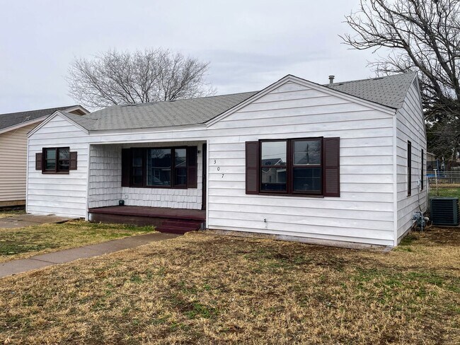 Building Photo - Snyder’s Cozy Corner – Modern Comfort, Classic Charm
