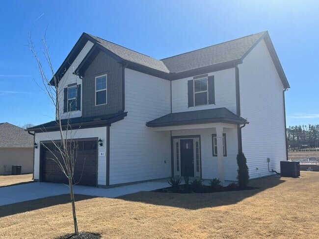 Building Photo - 41 Country Cir