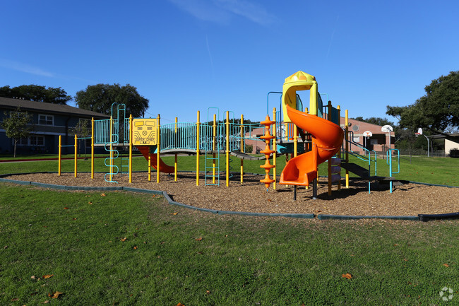 Building Photo - Meadowbrook Apartments