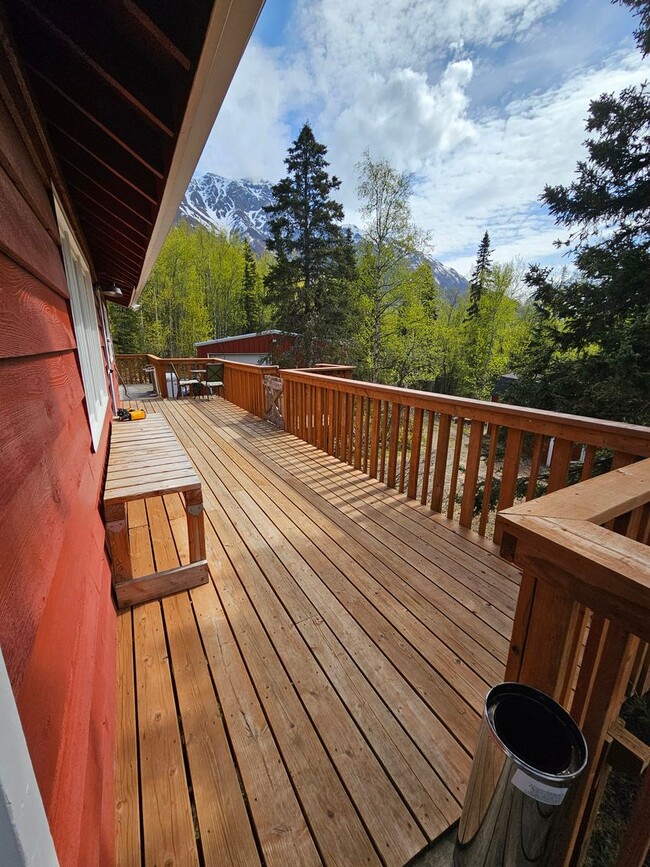 Building Photo - Nestled in beautiful Alaskan Wilderness