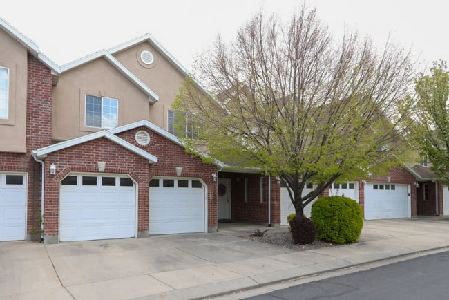 Primary Photo - 10505 Sage Flats Way