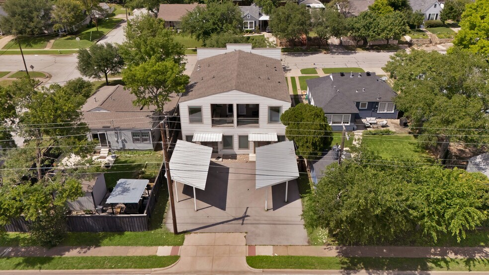 Building Photo - 4635 Calmont Ave