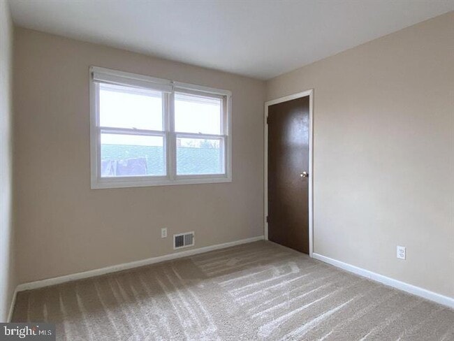 Building Photo - 3300 Upton Rd