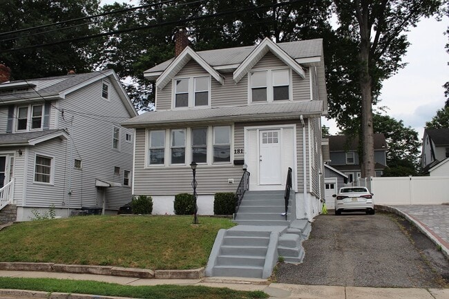 Primary Photo - 181 Chestnut Ave