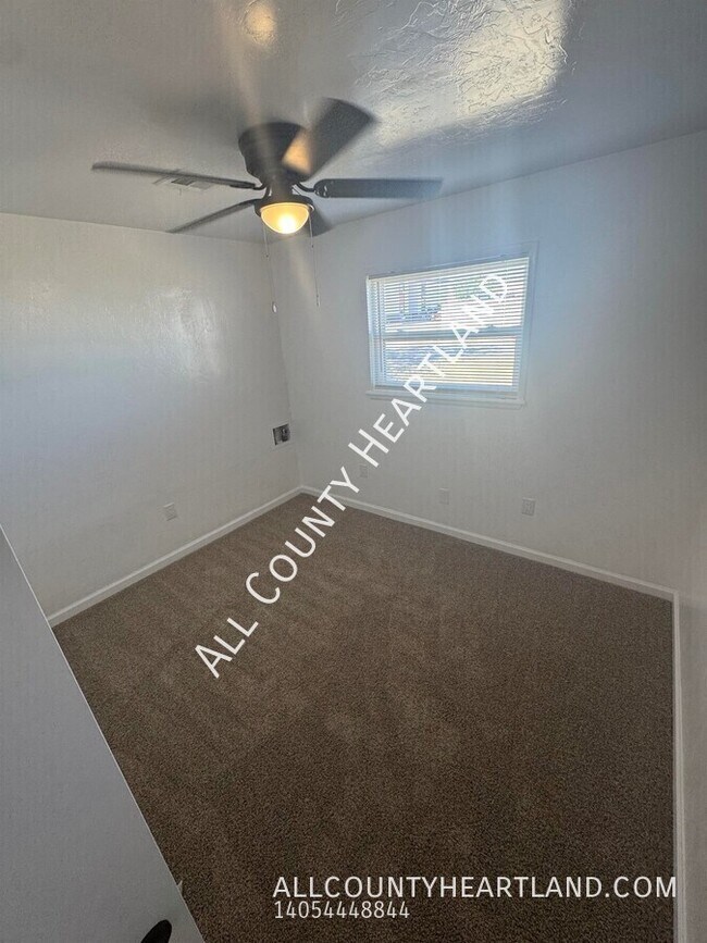 Building Photo - 804 NW 23rd St