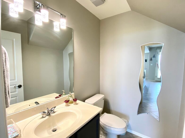 half bath - 9 Harbor Town