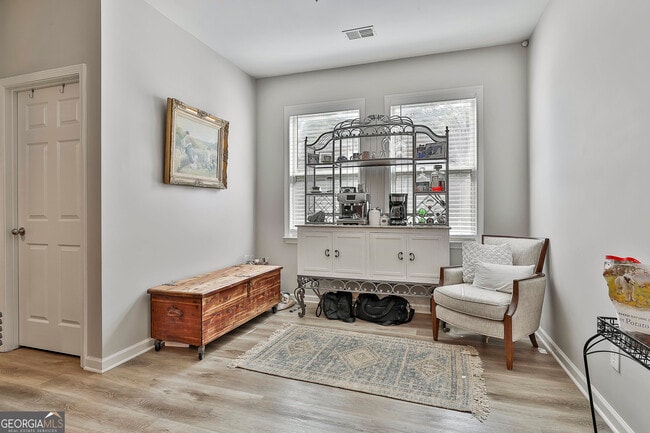 Building Photo - 205 Inverness Ave