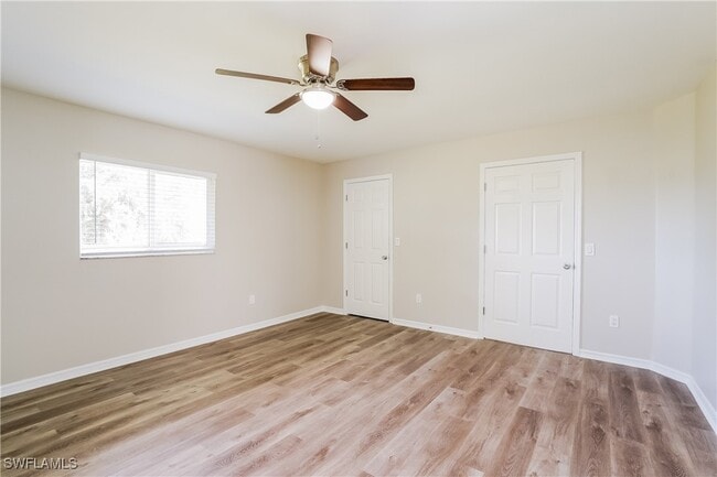 Building Photo - 820 SW 11th Ct