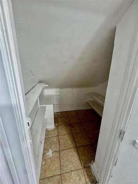 Building Photo - 15030 Rossini Dr