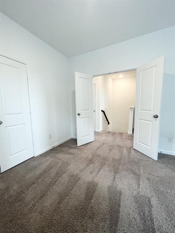 Building Photo - 4022 Balboa Dr