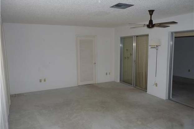 Building Photo - 5725 Fernley Dr E