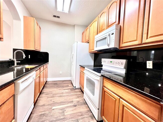 Building Photo - 6434 Cava Alta Dr