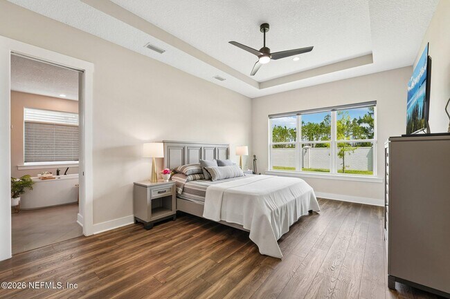Building Photo - 10223 Silverbrook Trl