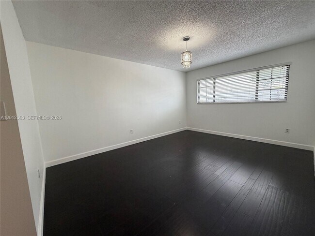 Building Photo - 468 NE 206th Ln
