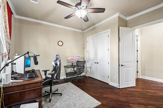 Building Photo - 10501 Nicolet Way