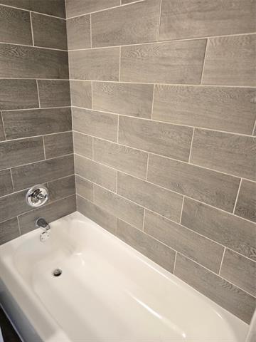 Building Photo - 7800 Irish Dr