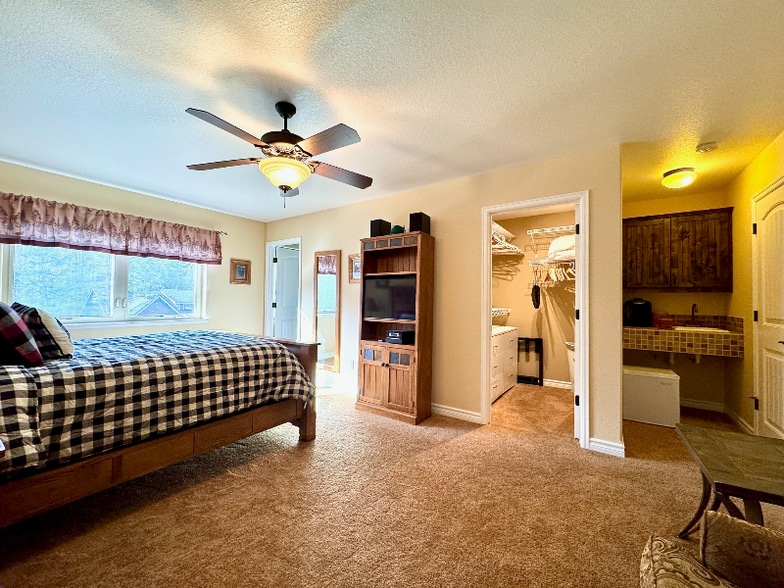 Building Photo - 153 Oakmont Lp