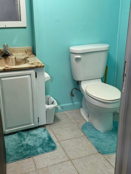 Bathroom - 801 Miller St