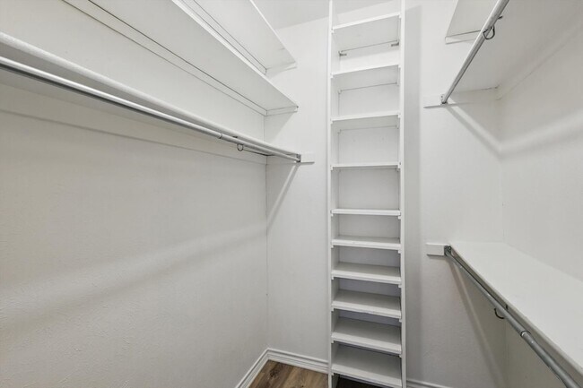 Building Photo - 3105 San Jacinto St