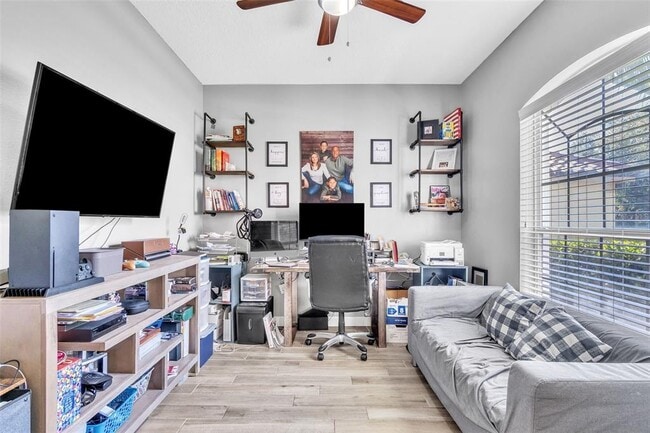 Building Photo - 9957 Oak Quarry Dr