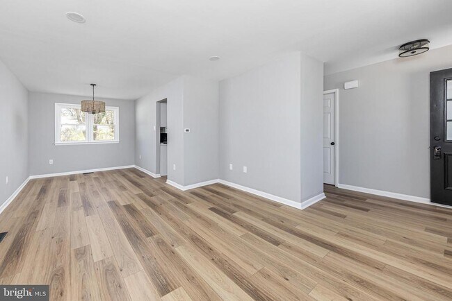 Building Photo - 78 Abbington Ln