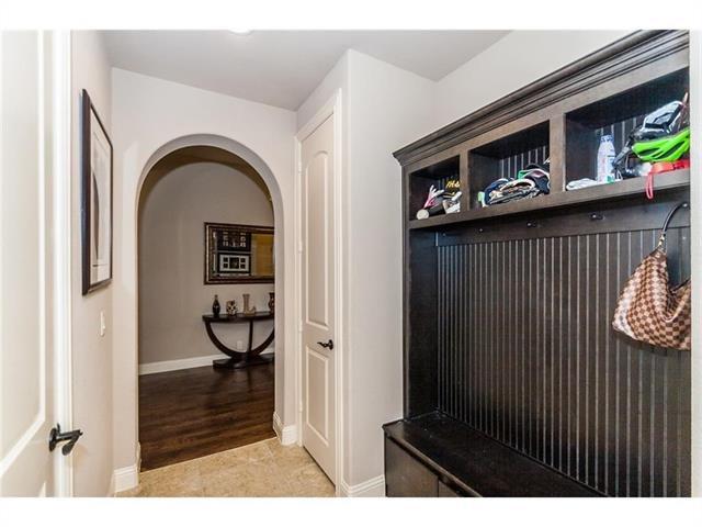 Building Photo - 961 Crystal Falls Dr