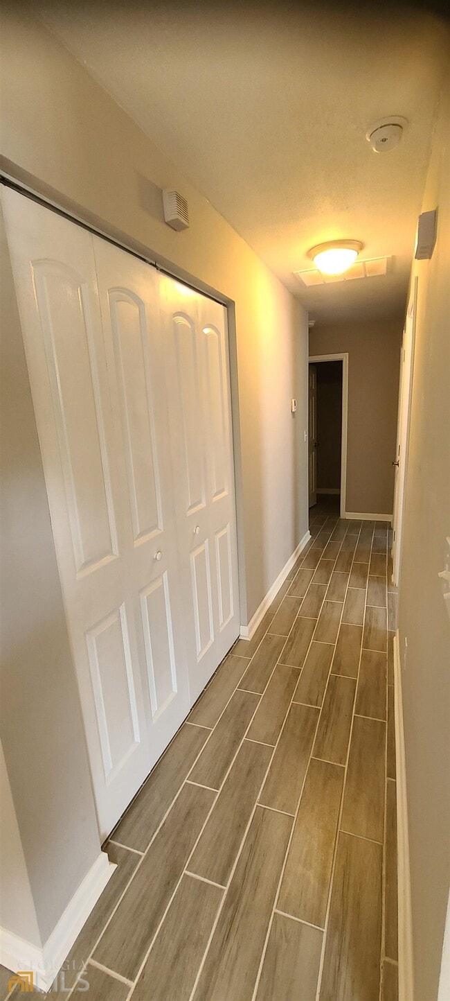 Building Photo - 293 Stony Brook Cir