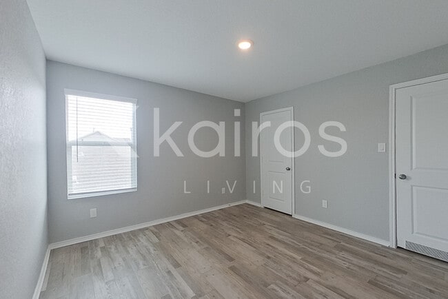 Building Photo - 2939 Ruby Crossing