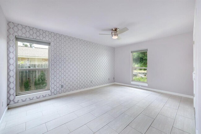 Building Photo - 10408 Doering Ln