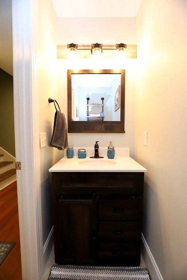 Building Photo - 1280 Winyah St