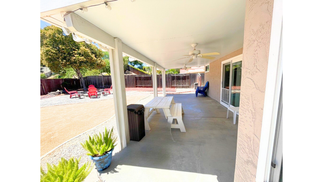 Building Photo - Single-Level Temecula Retreat | 4 Beds, 2 ...
