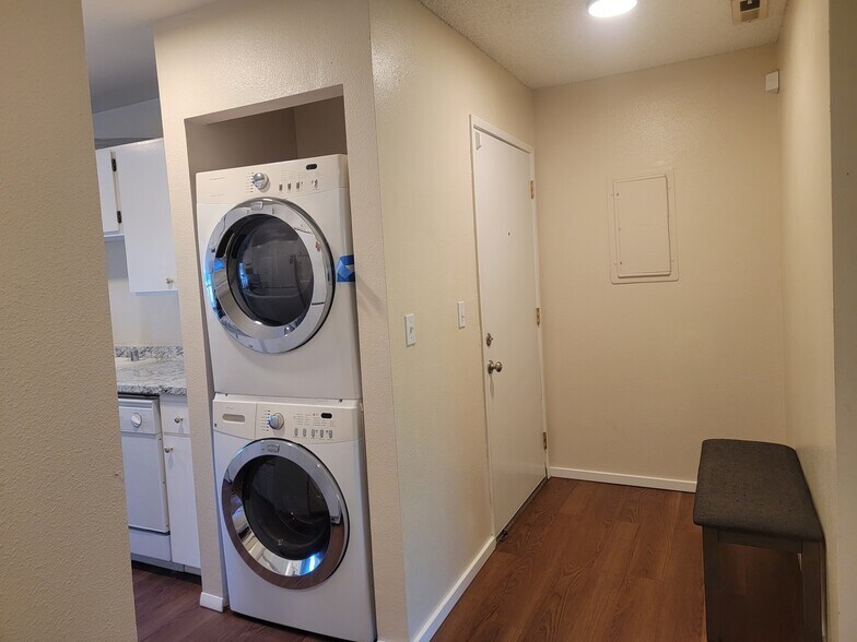 Building Photo - 14124 74th Pl NE